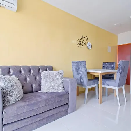 Torre Azul 28 Apartamento *